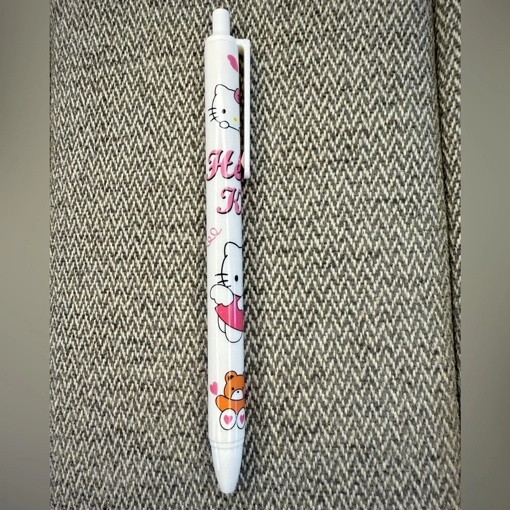 Hello Kitty Makeup Brush Set In Tin Case + Hello Kitty Key Chain and Pen Bundle - Picture 6 of 13